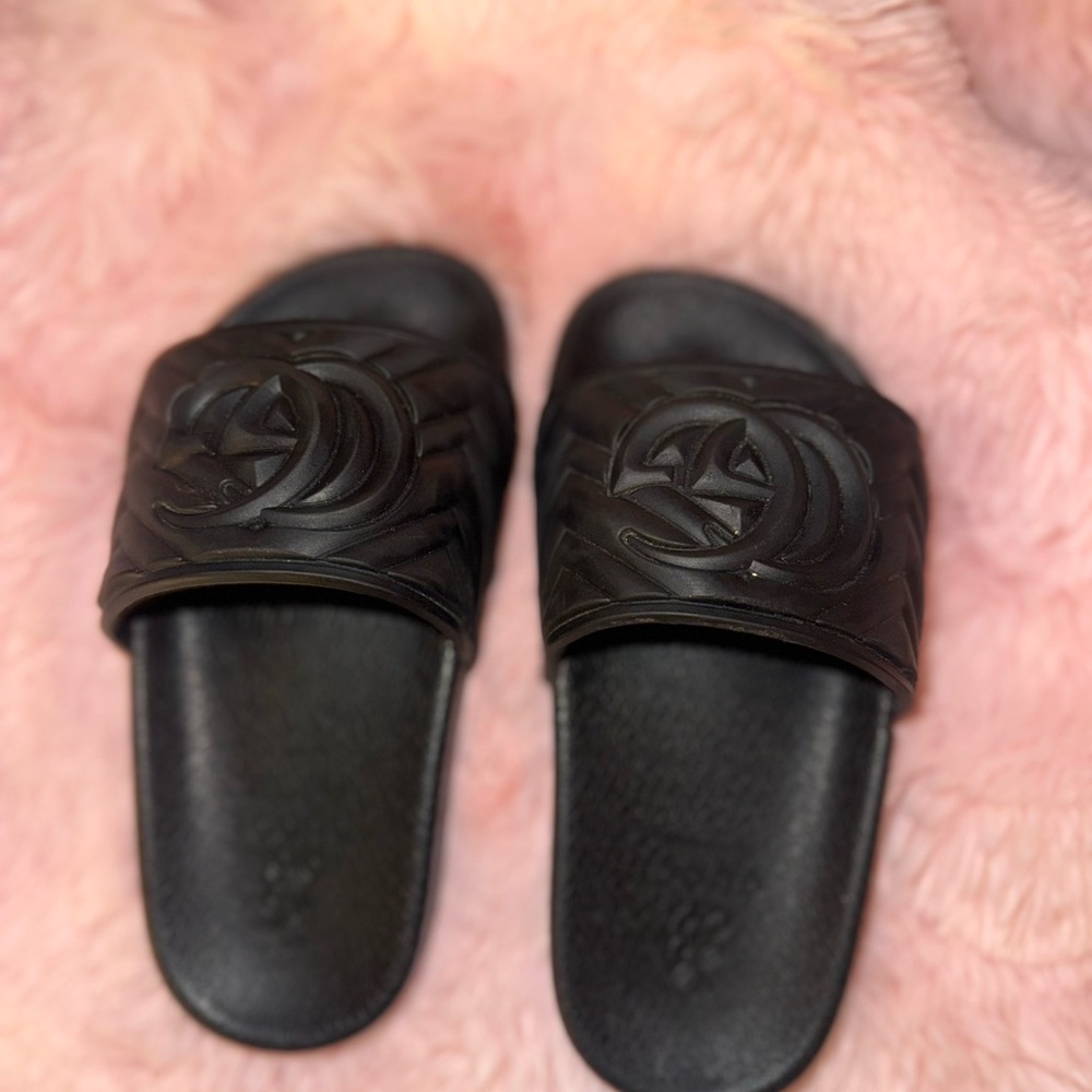 Gucci GG logo slide sandals (kids/toddler size 9),